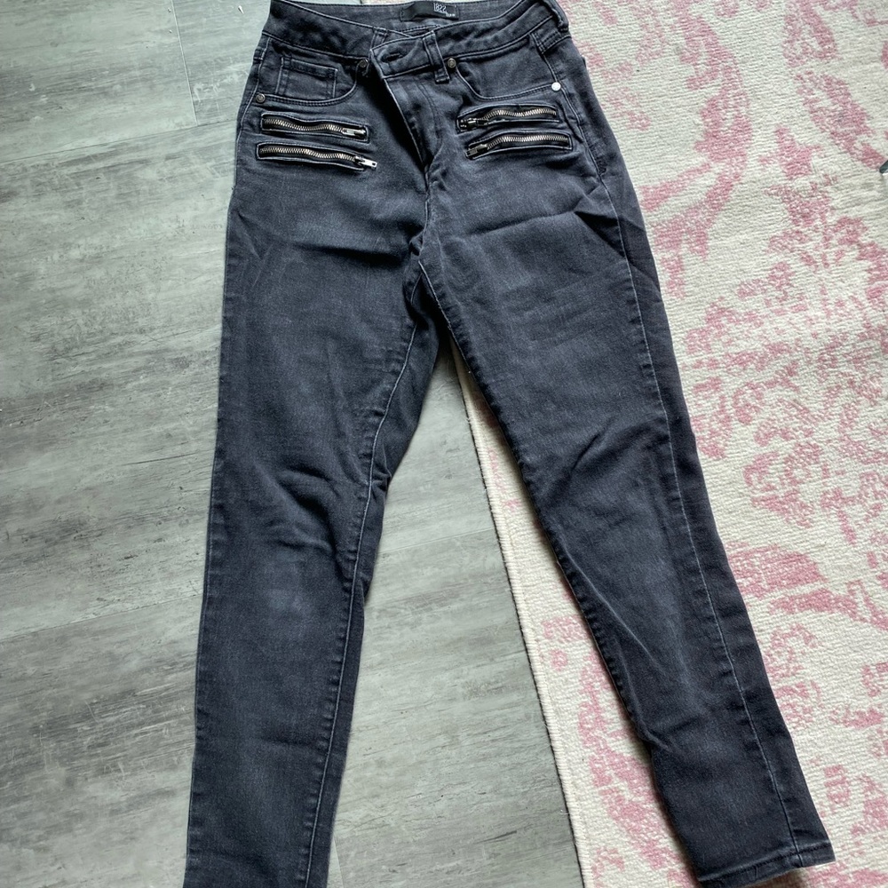 Black Jeans
